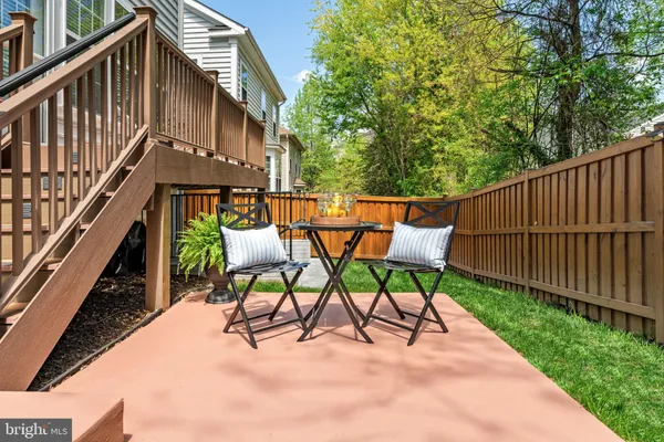 $924,900 | 9805 Amsterdam Street, Lorton, VA 22079