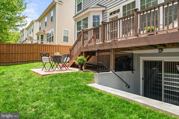 $924,900 | 9805 Amsterdam Street, Lorton, VA 22079