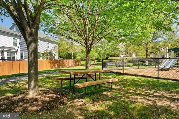 $924,900 | 9805 Amsterdam Street, Lorton, VA 22079