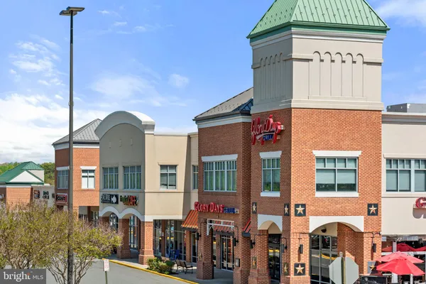 $924,900 | 9805 Amsterdam Street, Lorton, VA 22079