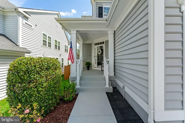 $924,900 | 9805 Amsterdam Street, Lorton, VA 22079