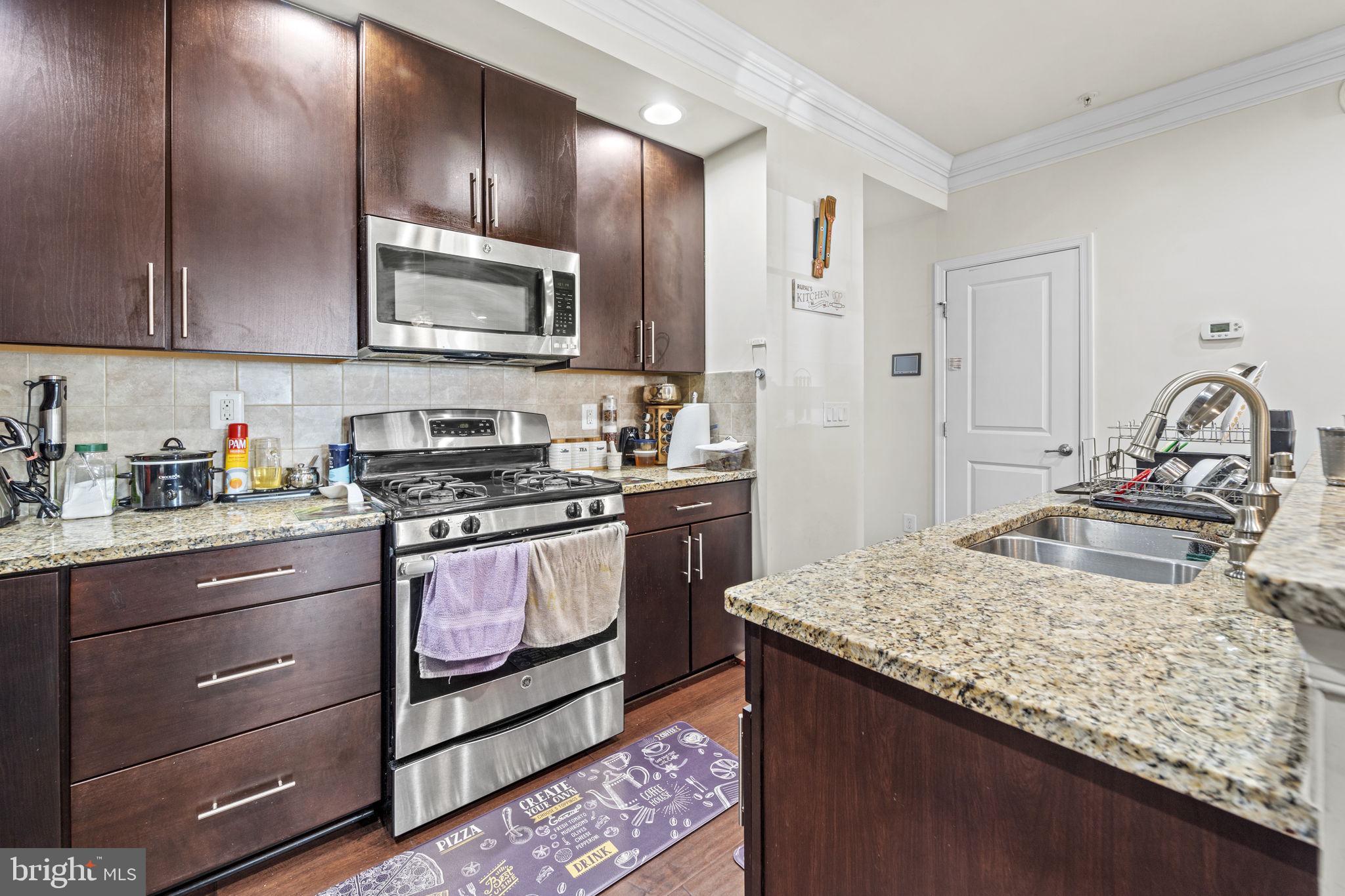 42115 Piebald Square Aldie, VA 20105 - Photo 14 of 36