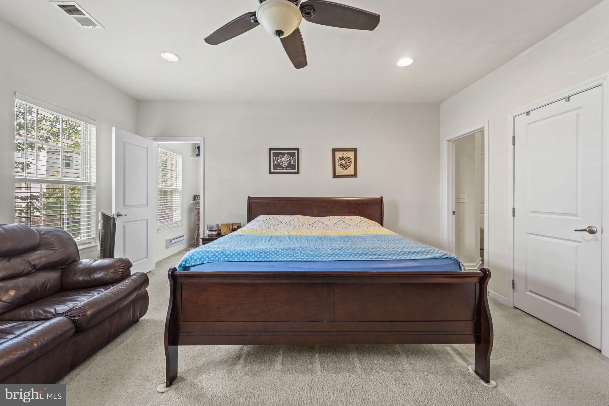 42115 Piebald Square Aldie, VA 20105 - Photo 20 of 36