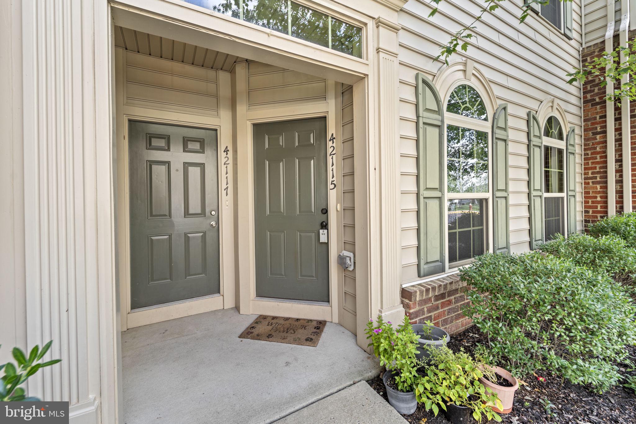 42115 Piebald Square Aldie, VA 20105 - Photo 3 of 36