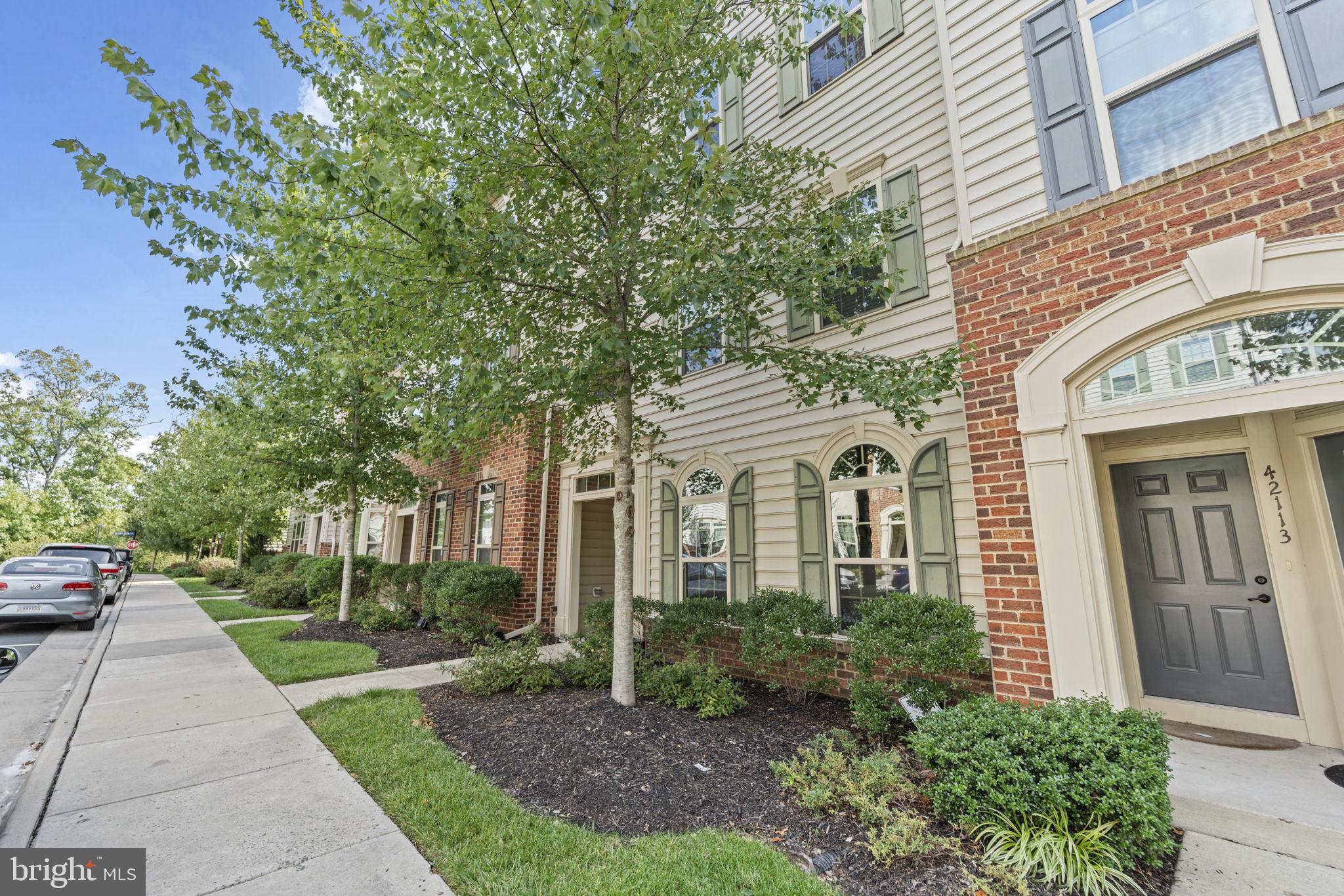 42115 Piebald Square Aldie, VA 20105 - Photo 4 of 36