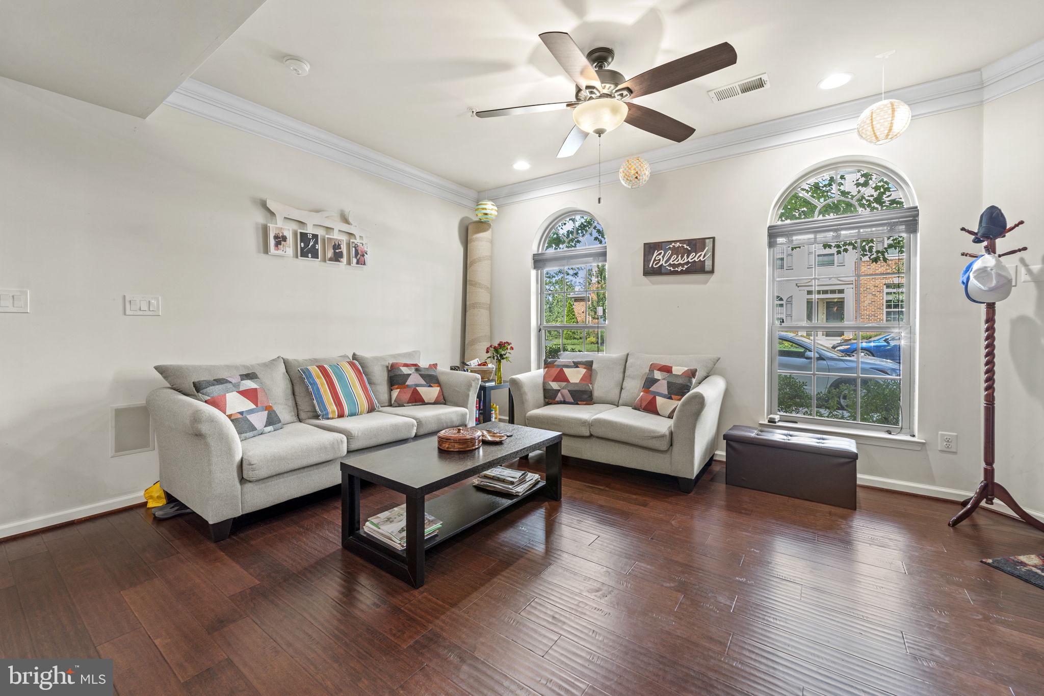 42115 Piebald Square Aldie, VA 20105 - Photo 8 of 36