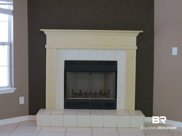 301 Monteith Oaks Drive Foley, AL 36535 - Photo 5 of 12 Fireplace