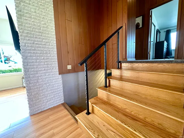 $273,500 | 701 Applewood Road, Huntingburg, IN 47542