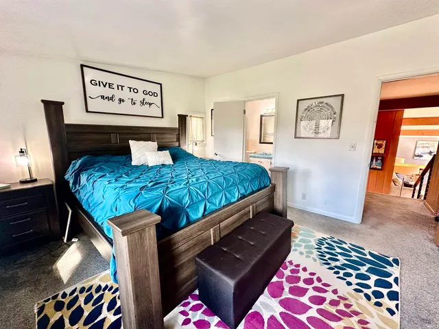 $273,500 | 701 Applewood Road, Huntingburg, IN 47542