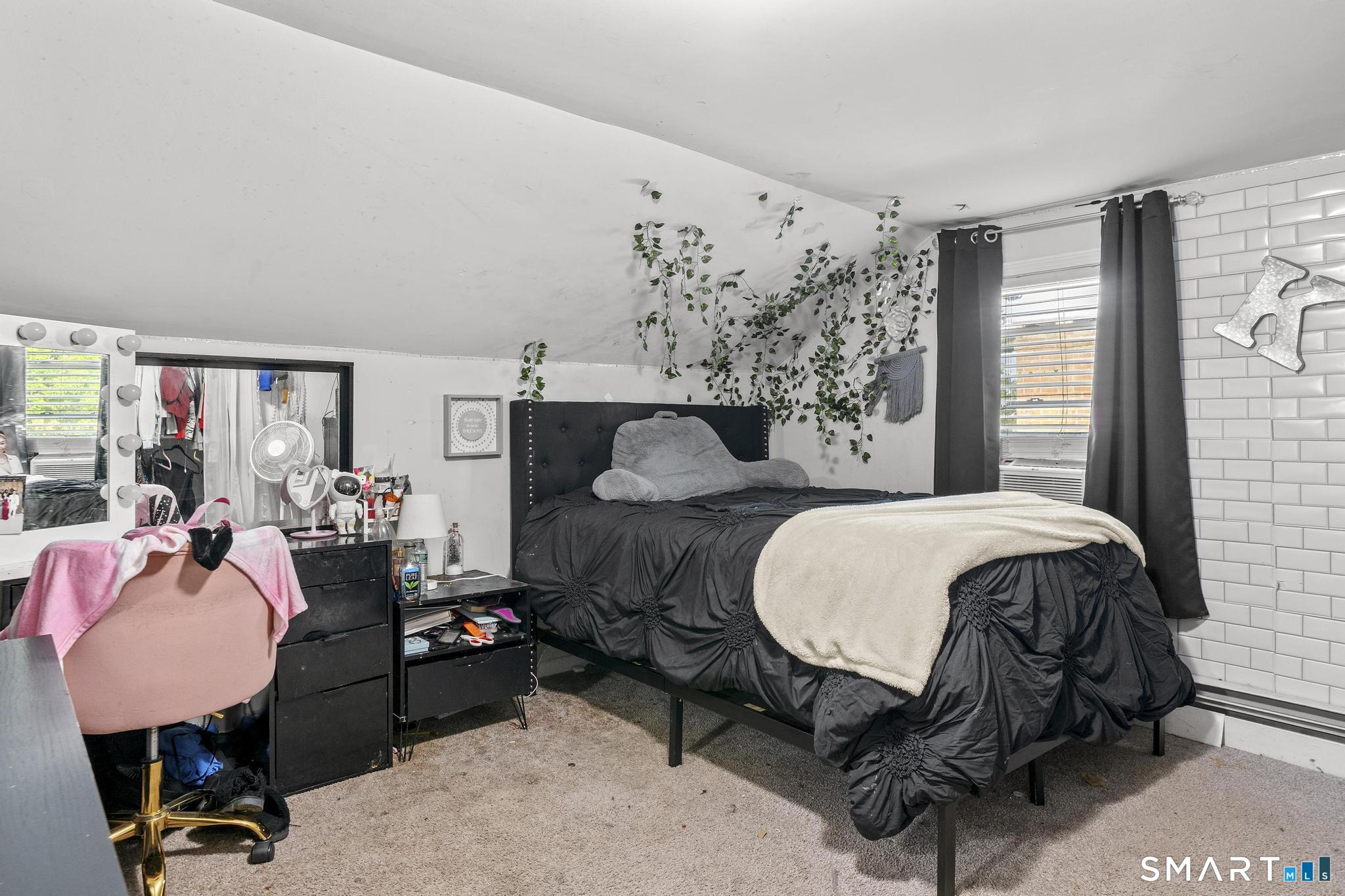 81 Belcher Road Wethersfield, CT 06109 - Photo 14 of 18