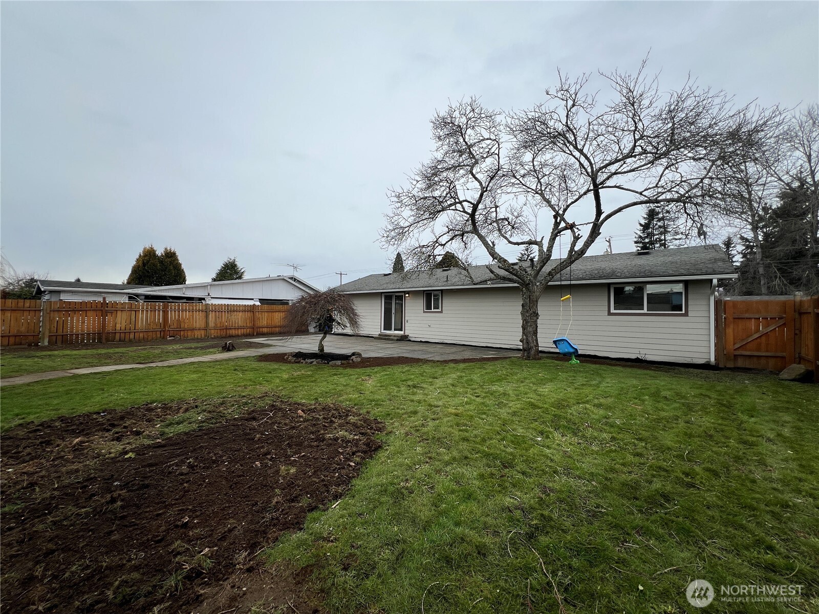 12685 Southeast 168th Street Renton, WA 98058 - Photo 6 of 25 Gallery Image 6
