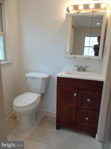 7917 Subet Road Baltimore, MD 21244 - Photo 14 of 19 Bath (Master)