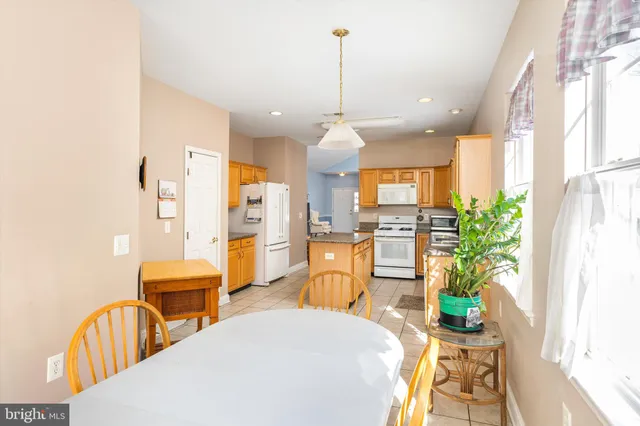 $474,900 | 14 Hummingbird Drive, Hamilton, NJ 08690