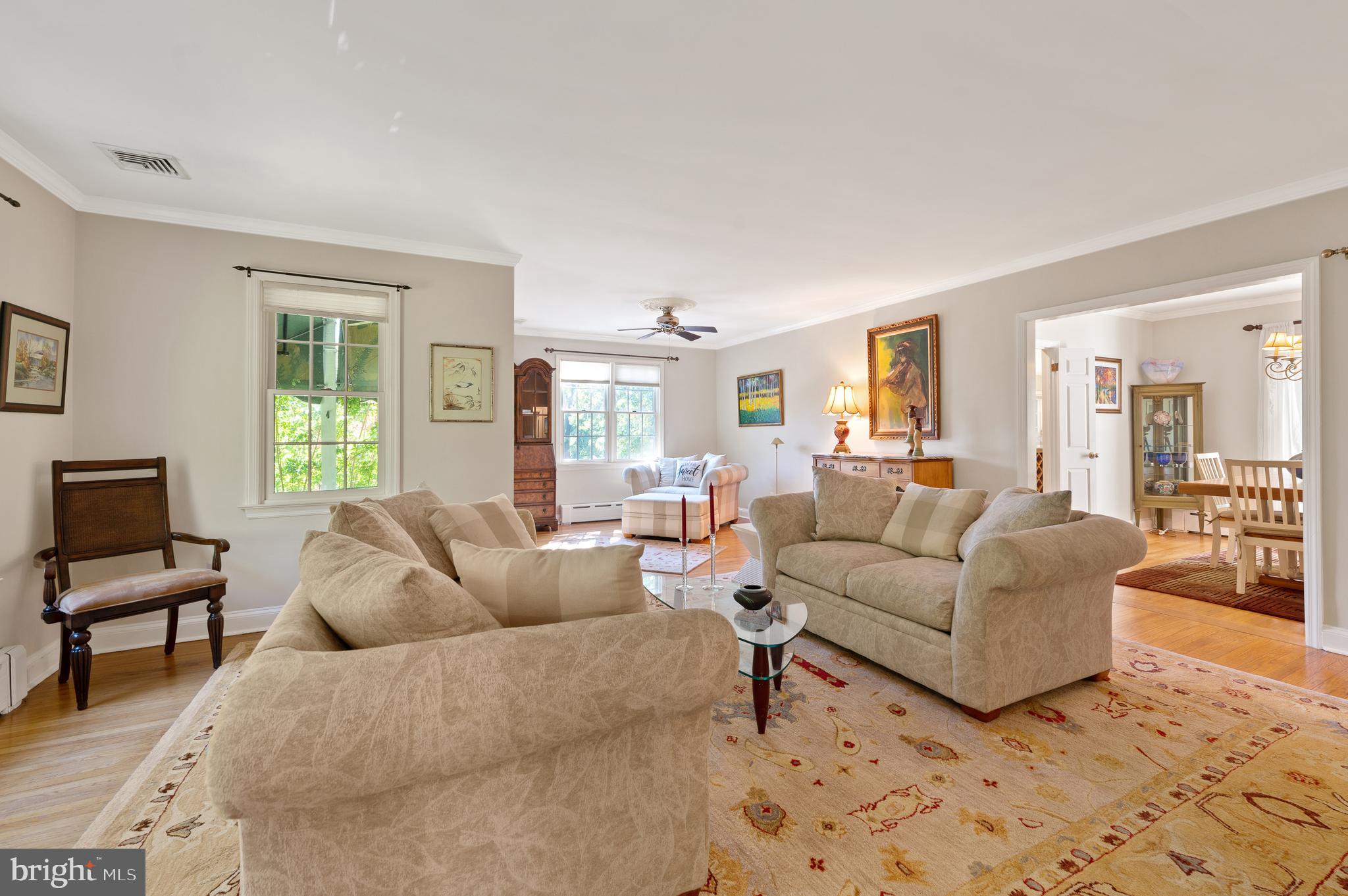 634 West Rose Tree Road Media, PA 19063 - Photo 5 of 24 Living Room