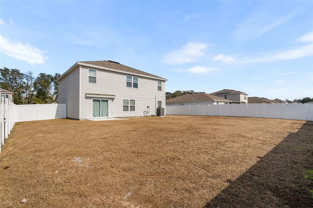 17577 Northwest 173rd Road Alachua, FL 32615 - Photo 3 of 22