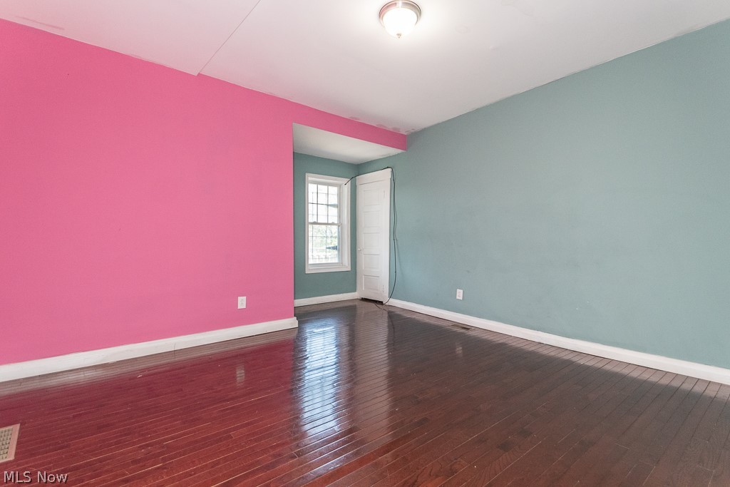 15416 Saranac Road Cleveland, OH 44110 - Photo 12 of 47