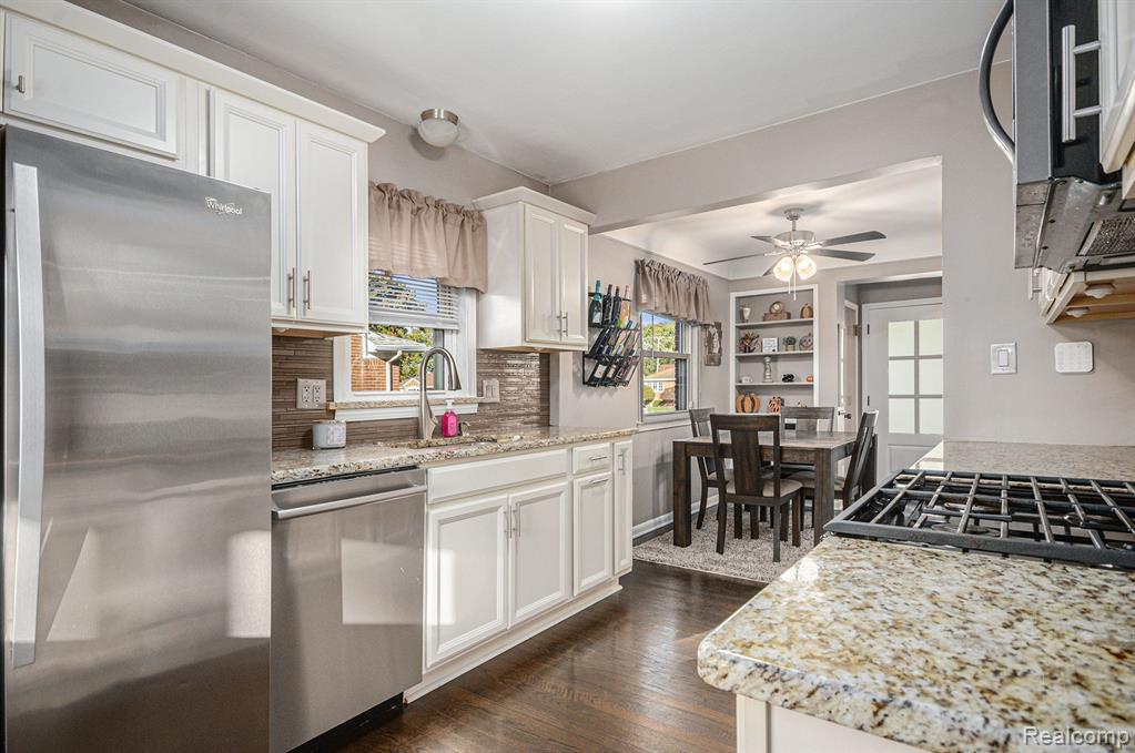 9702 Reeck Road Allen Park, MI 48101 - Photo 9 of 26