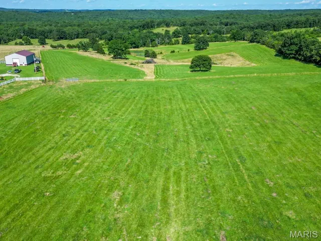 $295,000 | 18549 State Road, Richland, MO 65556