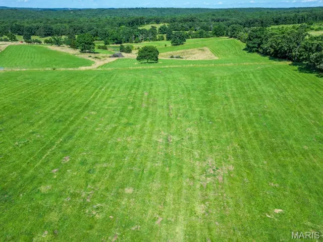 $295,000 | 18549 State Road, Richland, MO 65556