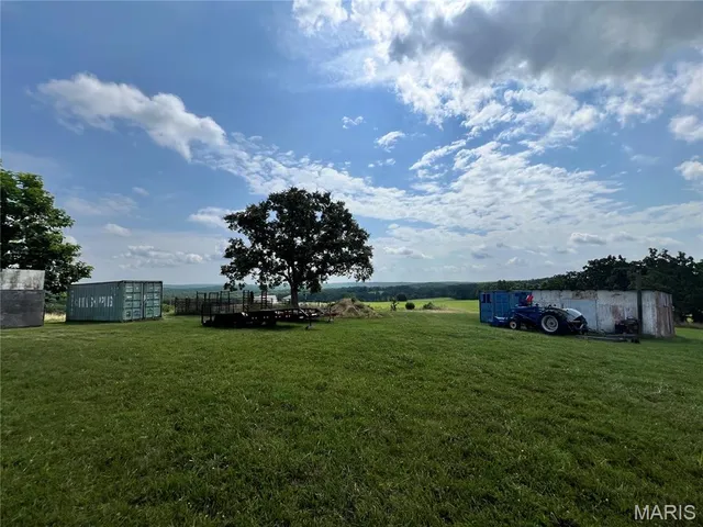 $295,000 | 18549 State Road, Richland, MO 65556