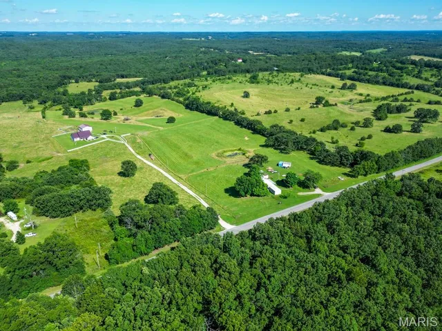 $295,000 | 18549 State Road, Richland, MO 65556