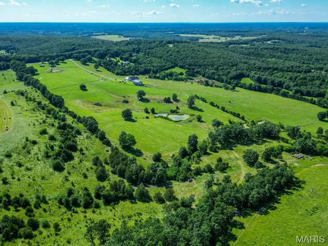 $295,000 | 18549 State Road, Richland, MO 65556