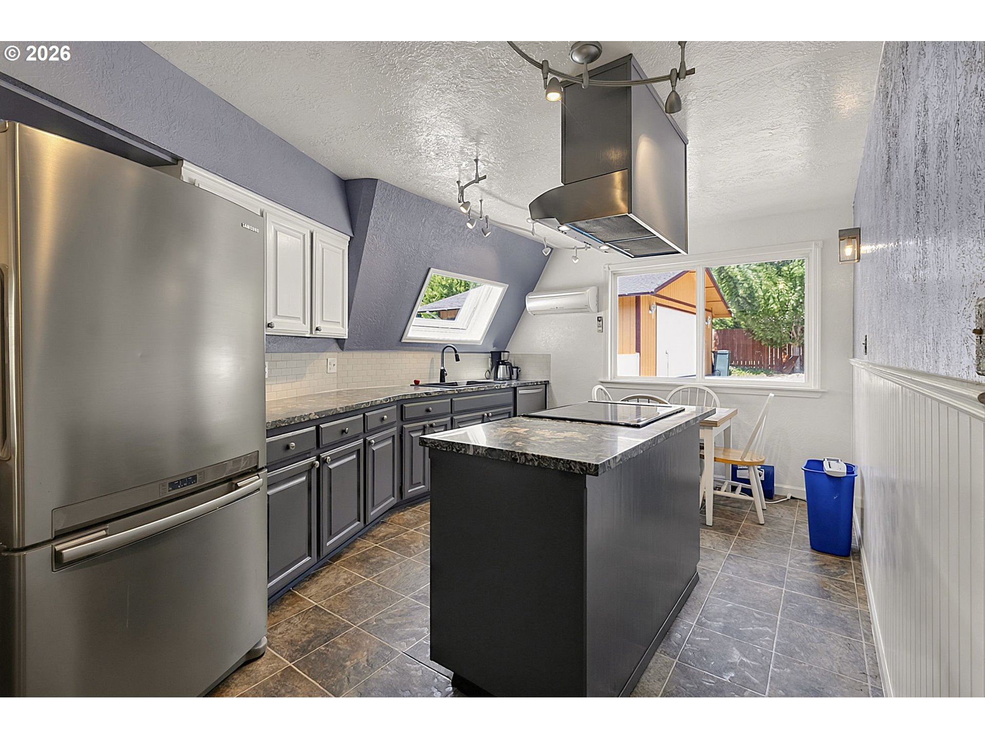 41743 Deerhorn Road Springfield, OR 97478 - Photo 18 of 48 Kitchen