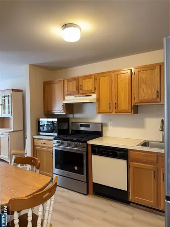 $424,000 | 5 Chanda Court, Unit A005, Clifton, NJ 07012