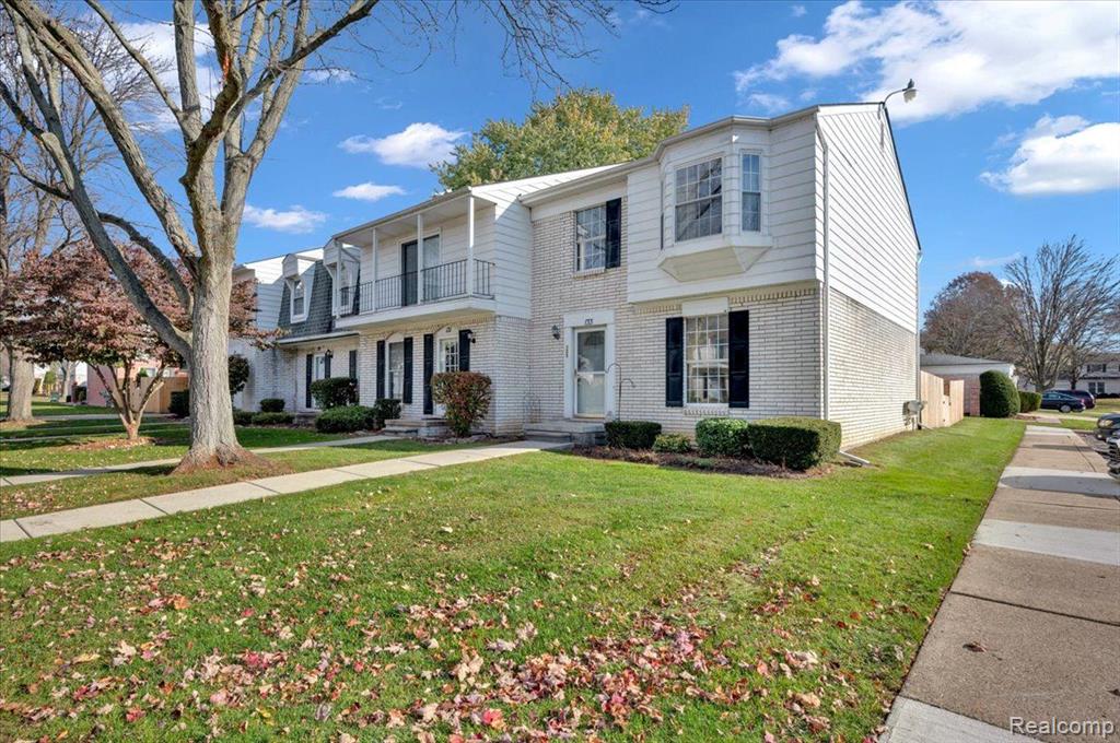 133 Manor Way Rochester Hills, MI 48309 - Photo 2 of 23