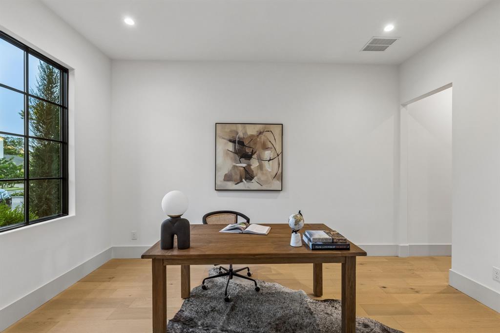 7403 Robin Road Dallas, TX 75209 - Photo 5 of 36 Gallery Image 5