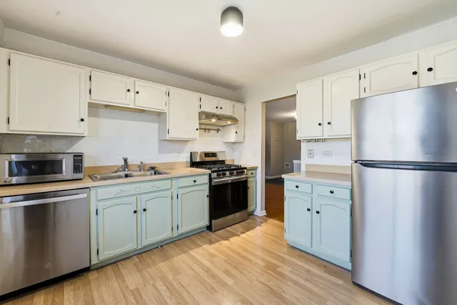 $305,000 | 6267 Trinity Drive, Unit 2D, Lisle, IL 60532