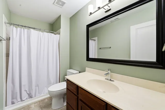 $305,000 | 6267 Trinity Drive, Unit 2D, Lisle, IL 60532