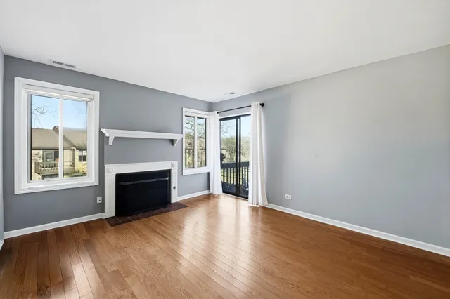 $305,000 | 6267 Trinity Drive, Unit 2D, Lisle, IL 60532