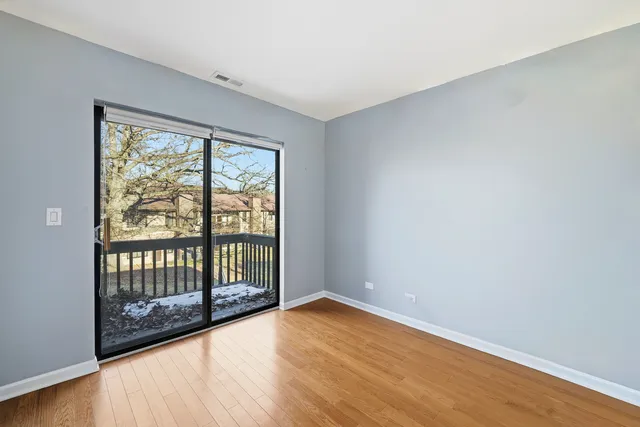 $305,000 | 6267 Trinity Drive, Unit 2D, Lisle, IL 60532