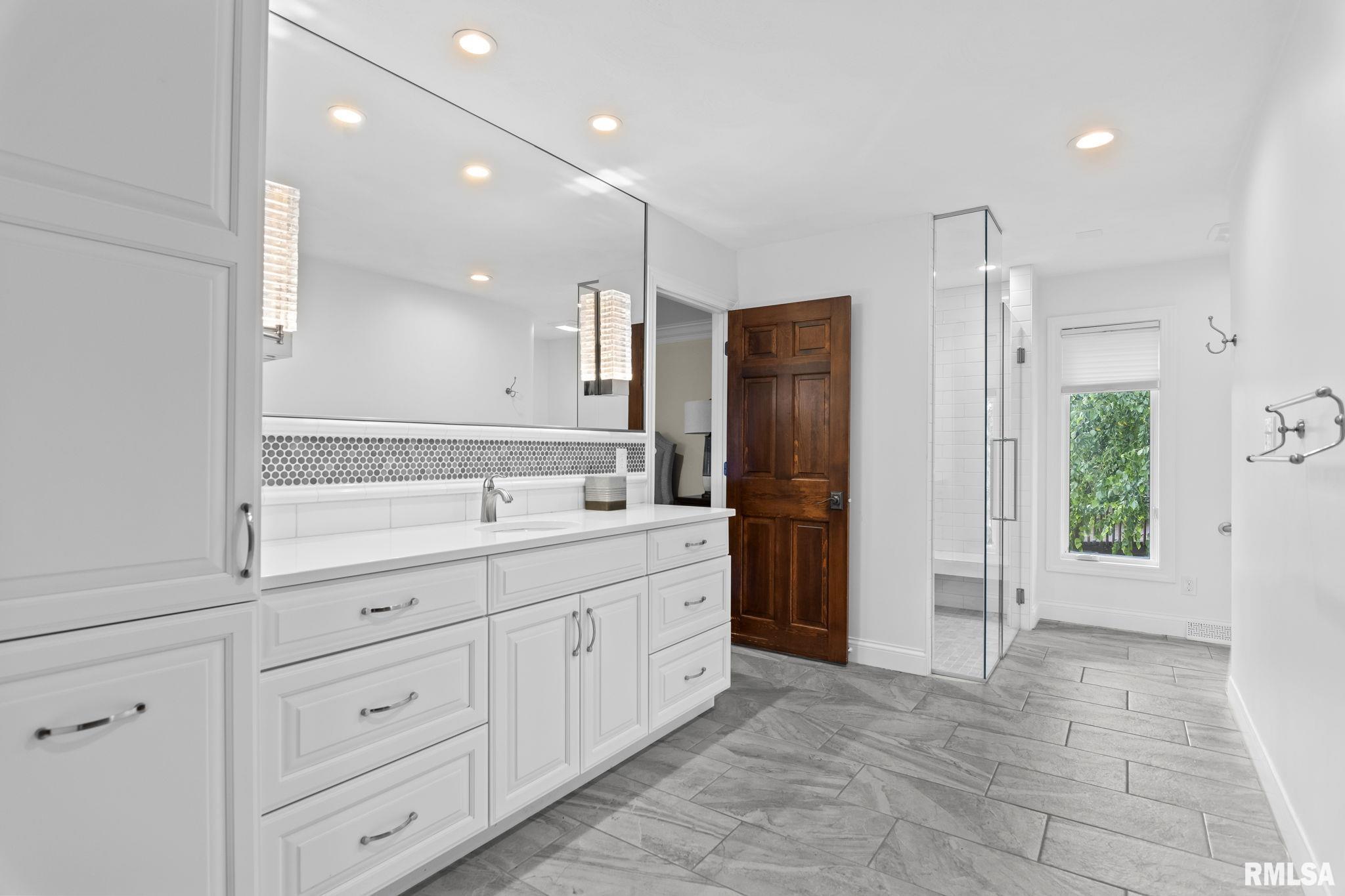 1908 Oak Creek Road Springfield, IL 62704 - Photo 36 of 76