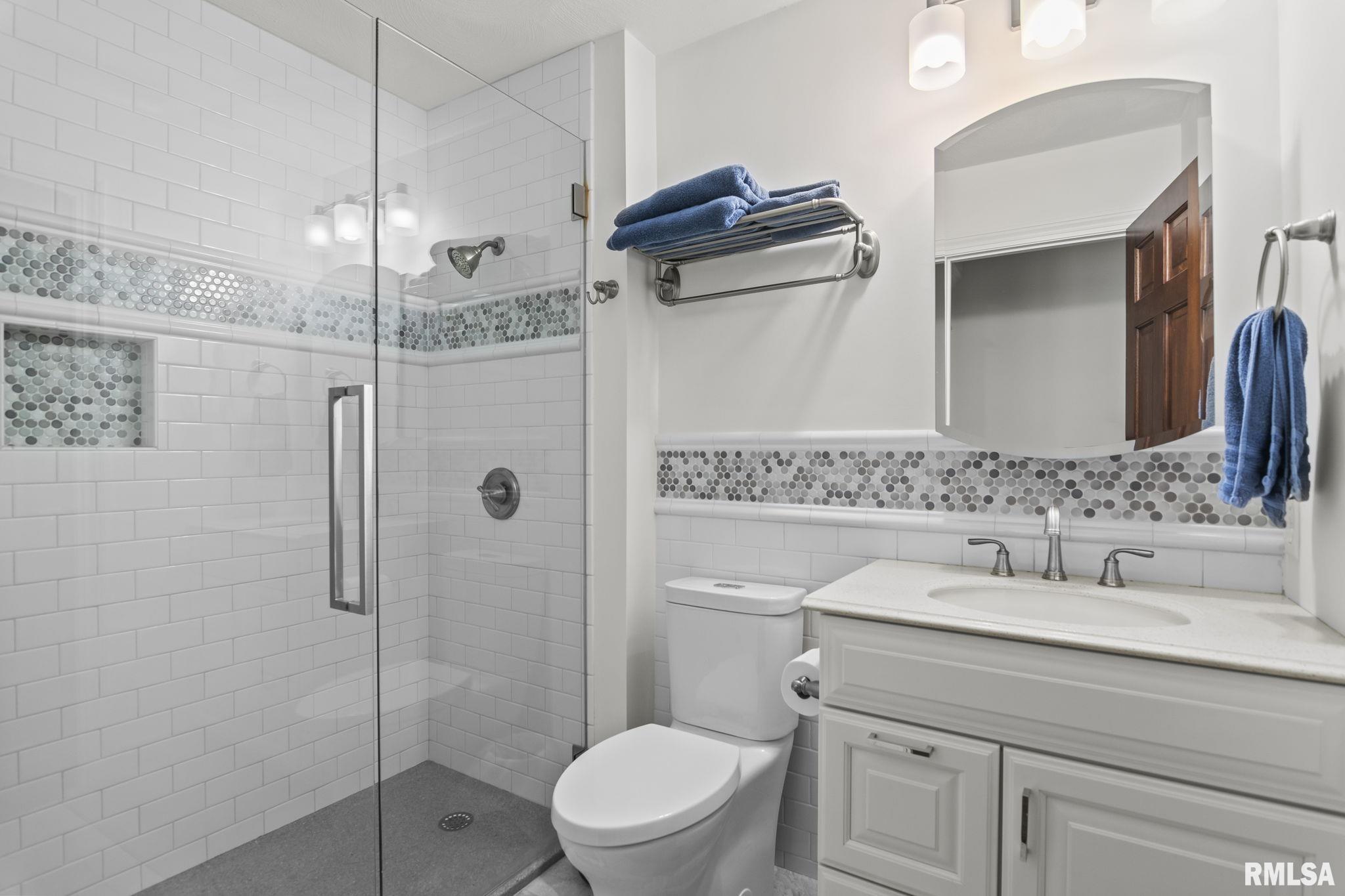 1908 Oak Creek Road Springfield, IL 62704 - Photo 45 of 76