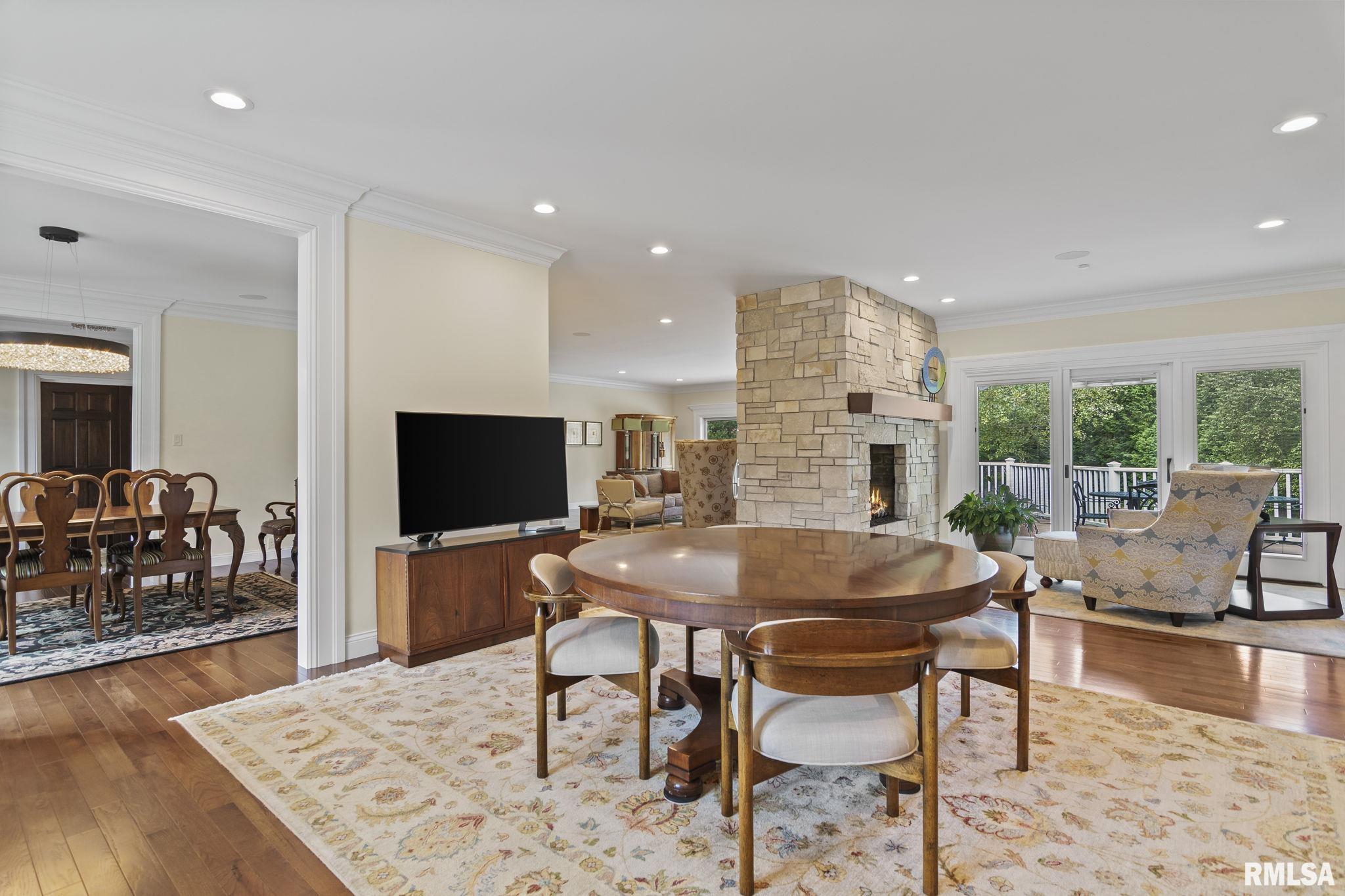 1908 Oak Creek Road Springfield, IL 62704 - Photo 8 of 76