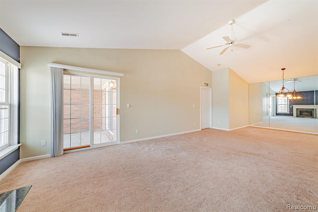 3553 Oakmonte Boulevard, Unit 48 Rochester, MI 48306 - Photo 9 of 32