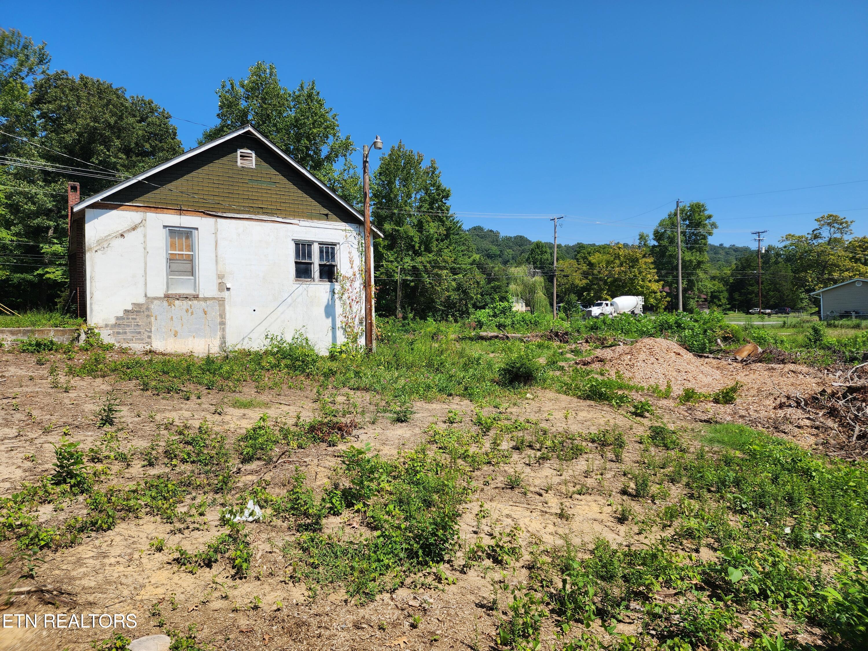 5732 Ball Road Knoxville, TN 37931 - Photo 5 of 8 20240827_120953