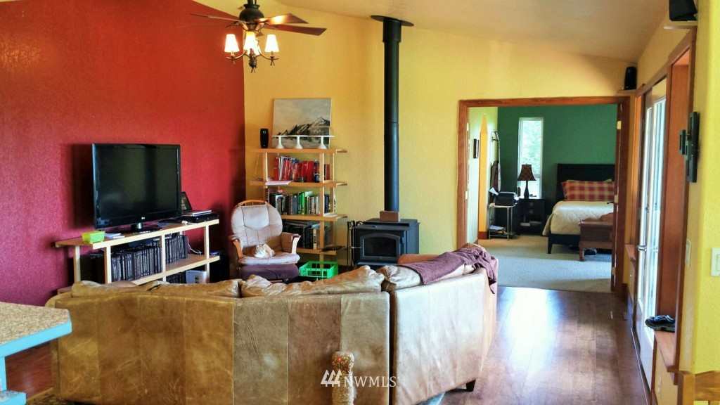 5276 Old Mill Road Port Angeles, WA 98362 - Photo 11 of 17 Gallery Image 11