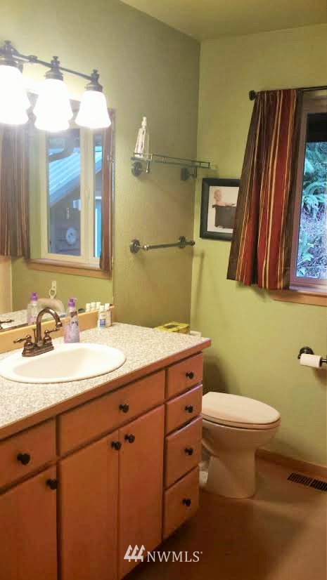 5276 Old Mill Road Port Angeles, WA 98362 - Photo 13 of 17 Gallery Image 13