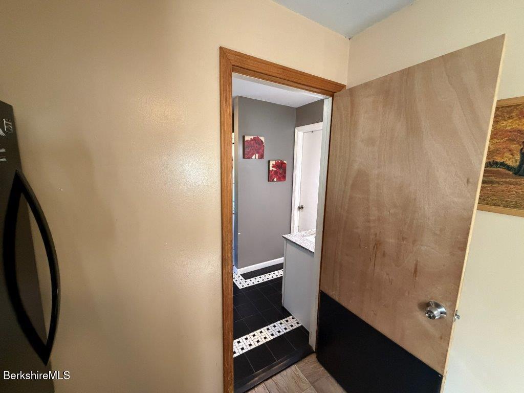118 Winesap Road Pittsfield, MA 01201 - Photo 20 of 40 20260601_202851305_iOS