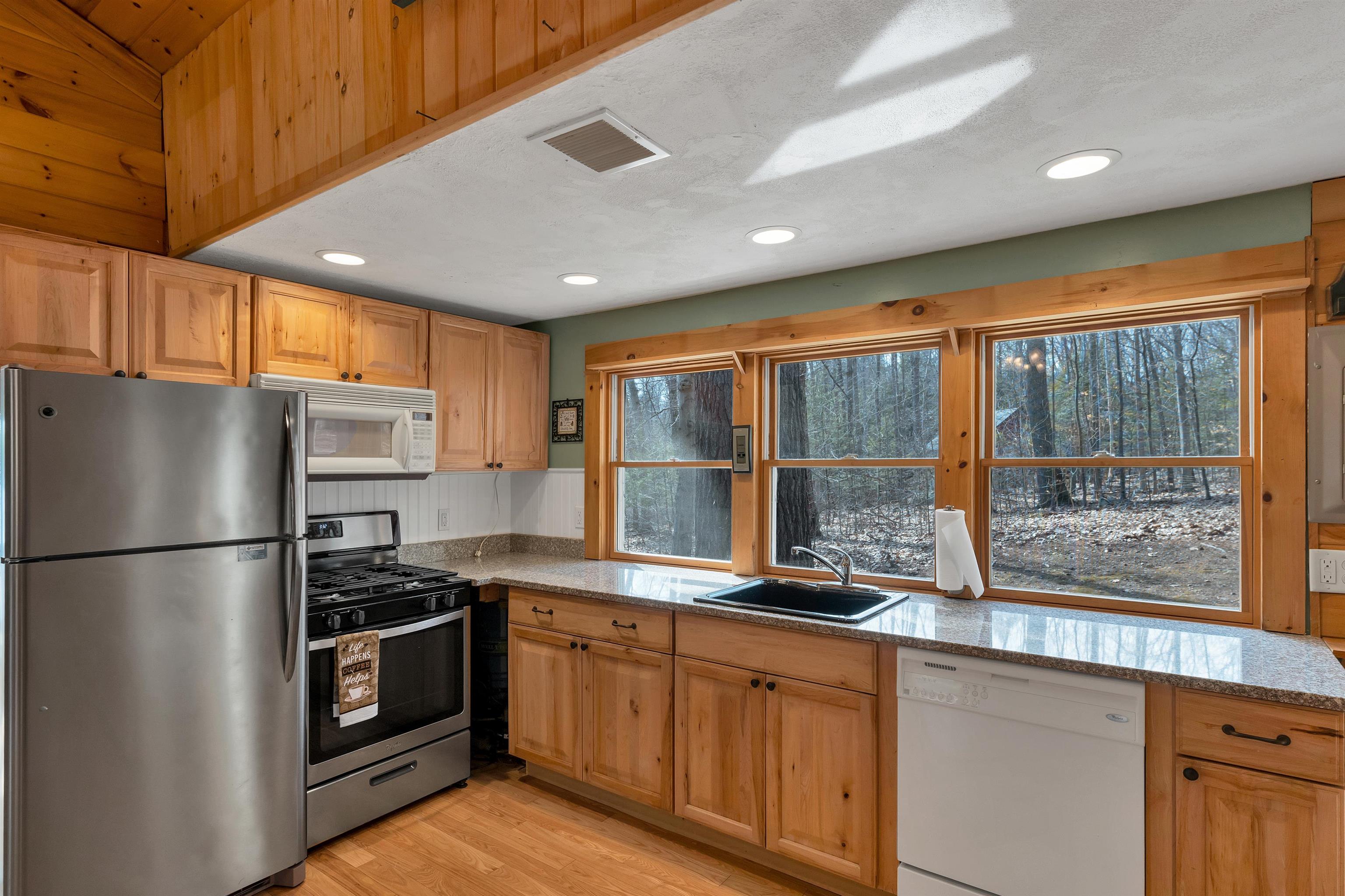 30 Grove Road New Durham, NH 03855 - Photo 3 of 23 Gallery Image 3