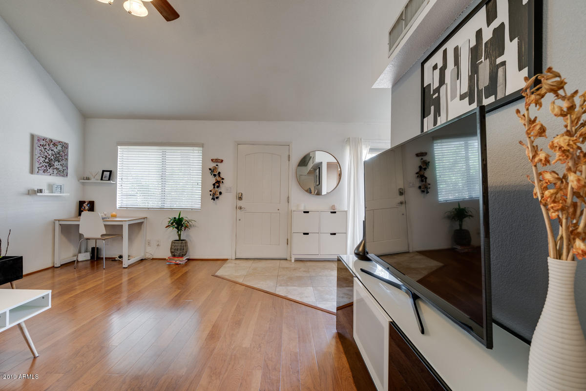 3807 North 30th Street, Unit 4 Phoenix, AZ 85016 - Photo 11 of 44 3807n30th-25