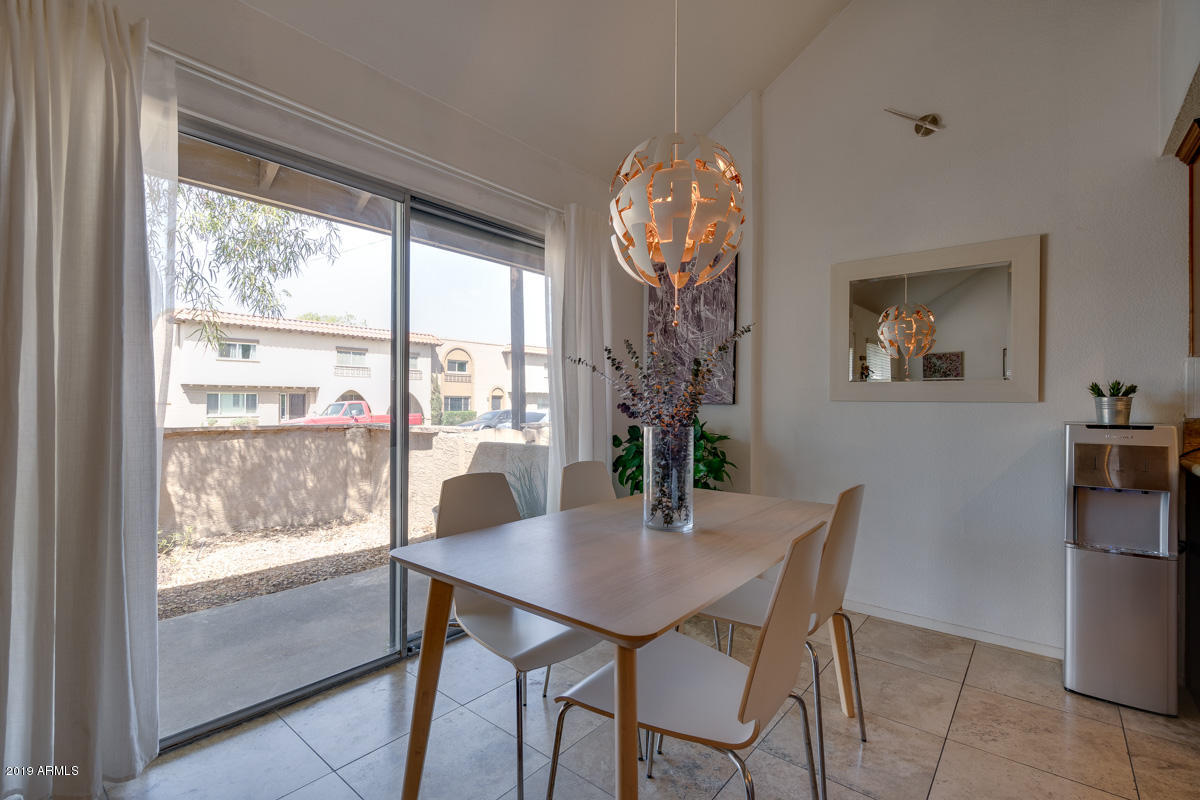 3807 North 30th Street, Unit 4 Phoenix, AZ 85016 - Photo 15 of 44 3807n30th-29