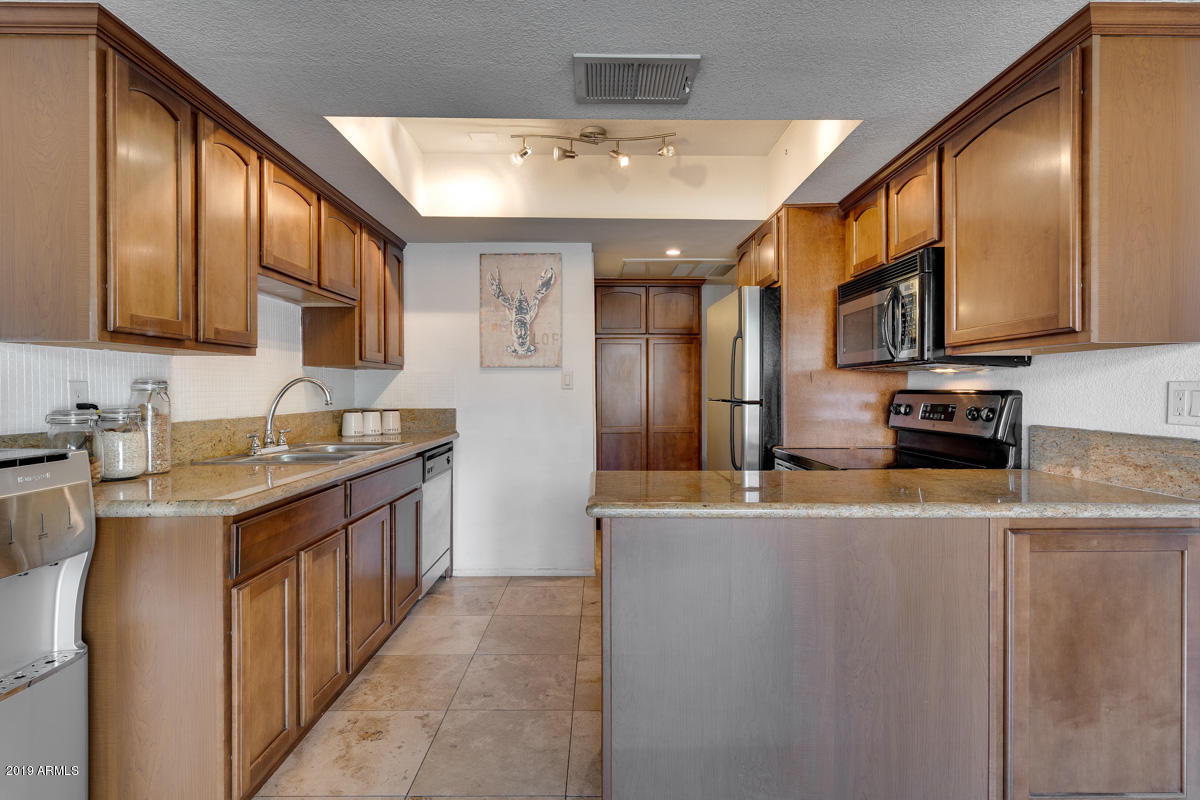 3807 North 30th Street, Unit 4 Phoenix, AZ 85016 - Photo 20 of 44 3807n30th-37