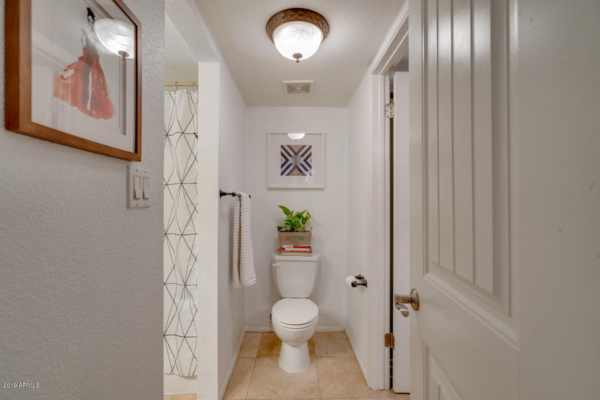 3807 North 30th Street, Unit 4 Phoenix, AZ 85016 - Photo 34 of 44 3807n30th-55