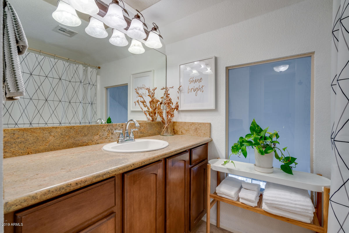 3807 North 30th Street, Unit 4 Phoenix, AZ 85016 - Photo 36 of 44 3807n30th-57