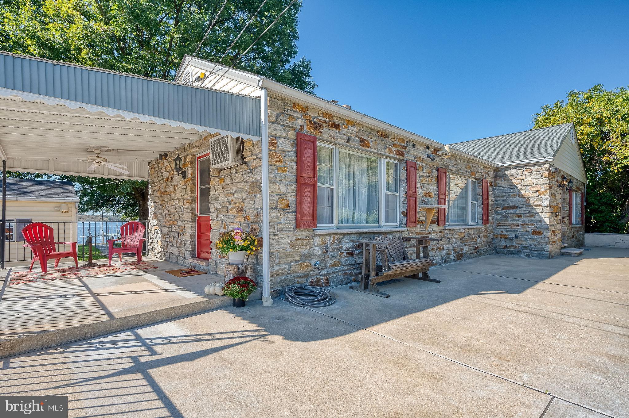 710 Riverside Drive Essex, MD 21221 - Photo 2 of 27 Gallery Image 2