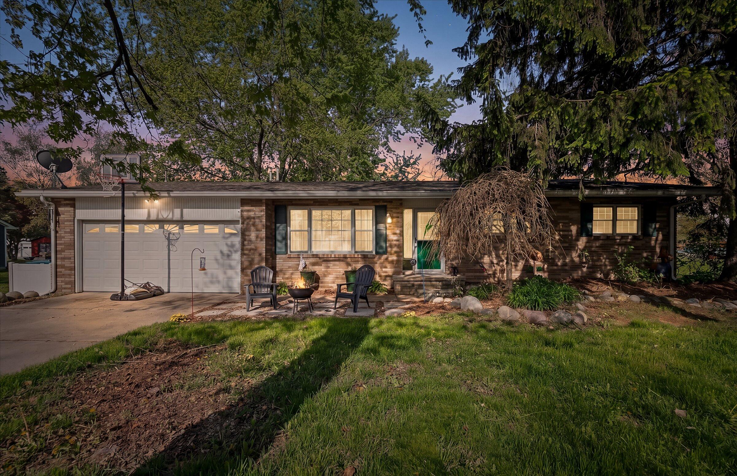 2030 Bauman Road Columbus, MI 48063 - Photo 3 of 28 03-Bauman-28